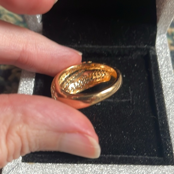 Elegant Gold Ring dome pave zirconia diamond gold band - Picture 5 of 17